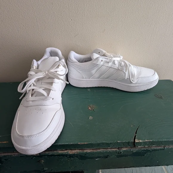 Adidas Hoops 3.0 - Picture 2 of 8